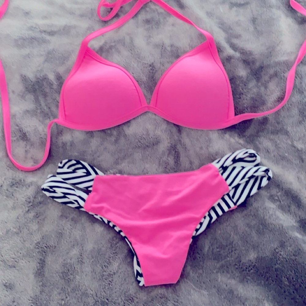 Dollbox bikini mega boost bikini top & cheeky Brazilian bottom reversable